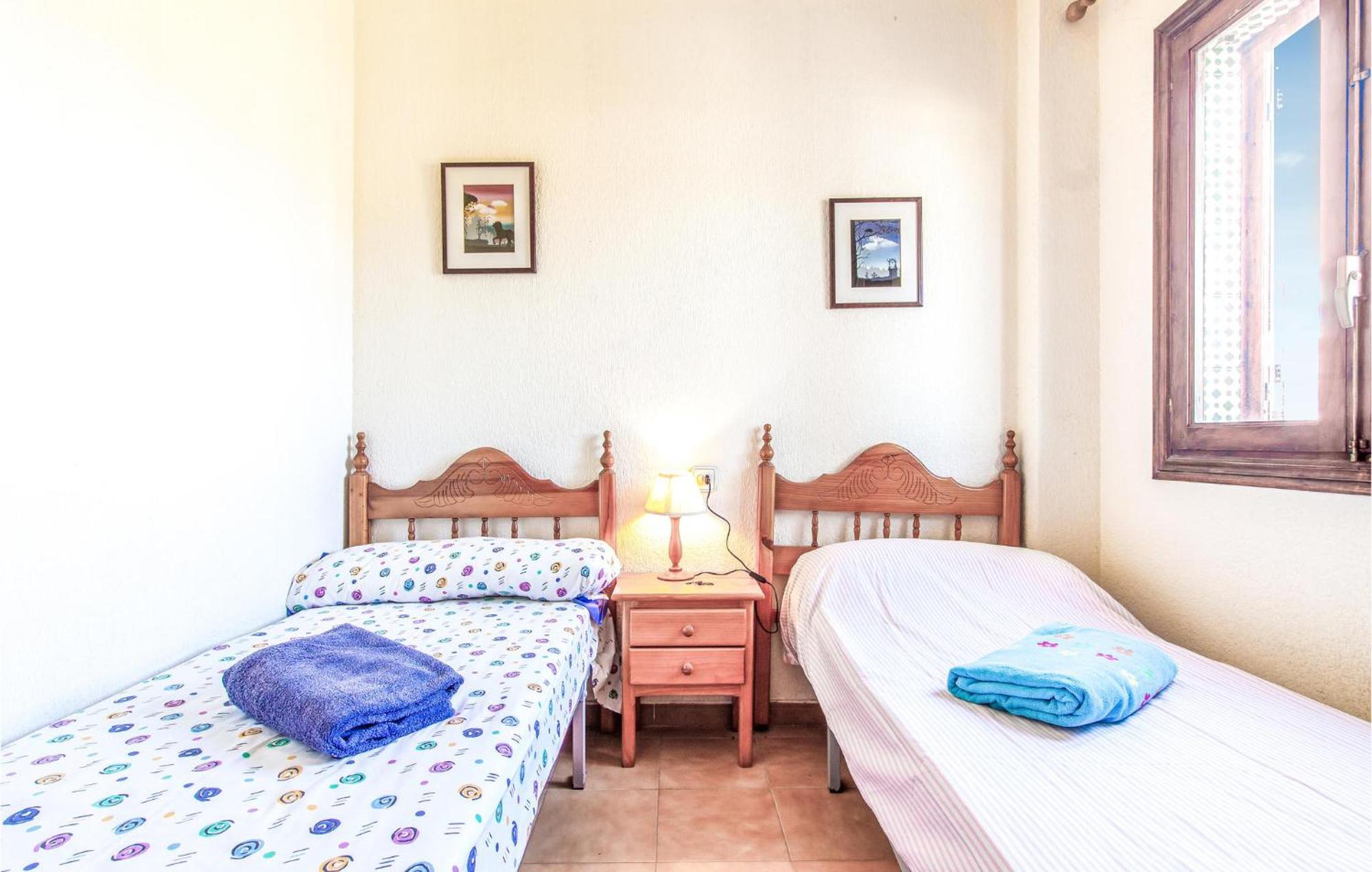 Lovely Home In Santa Pola With Kitchen מראה חיצוני תמונה